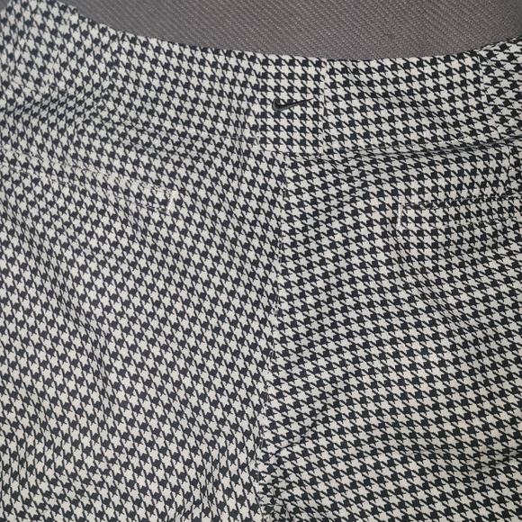 Nike Golf Black and White Houndstooth Pattern Shorts S - Picture 4 of 4